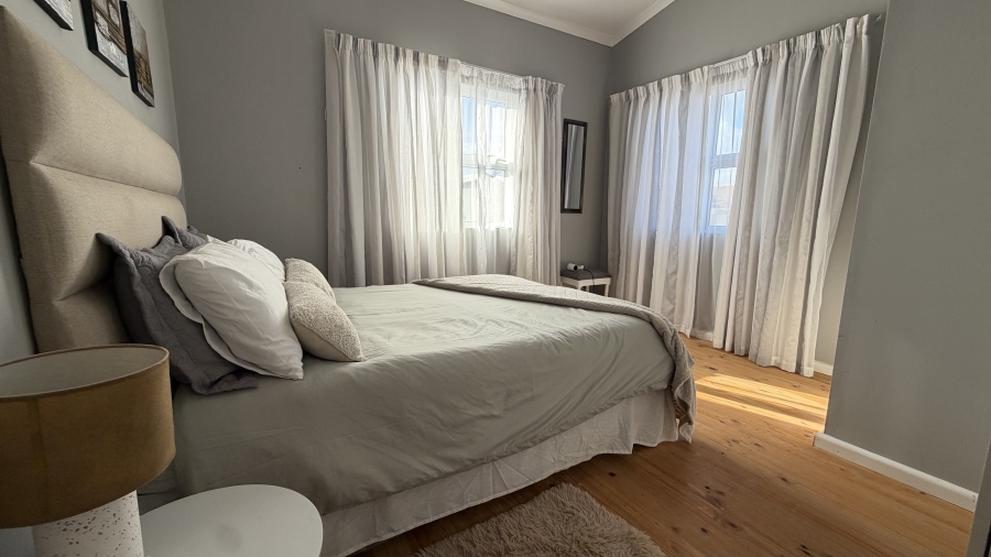 4 Bedroom Property for Sale in Kleinkrantz Western Cape